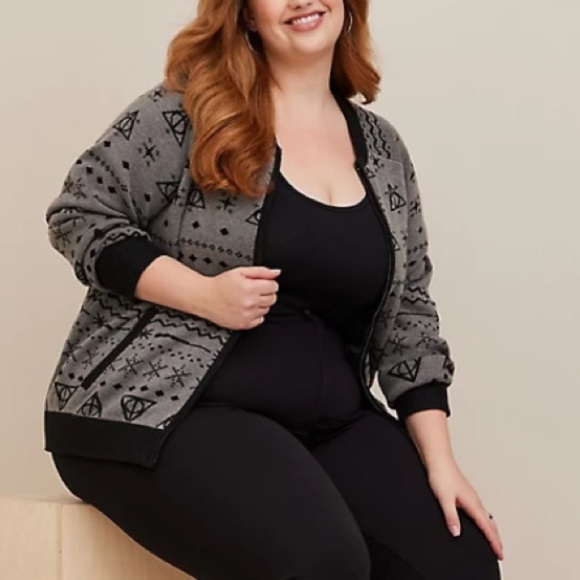 TORRID NWT WARNER BROS. HARRY POTTER BOMBER ZIP UP SWEATER - Picture 4 of 5